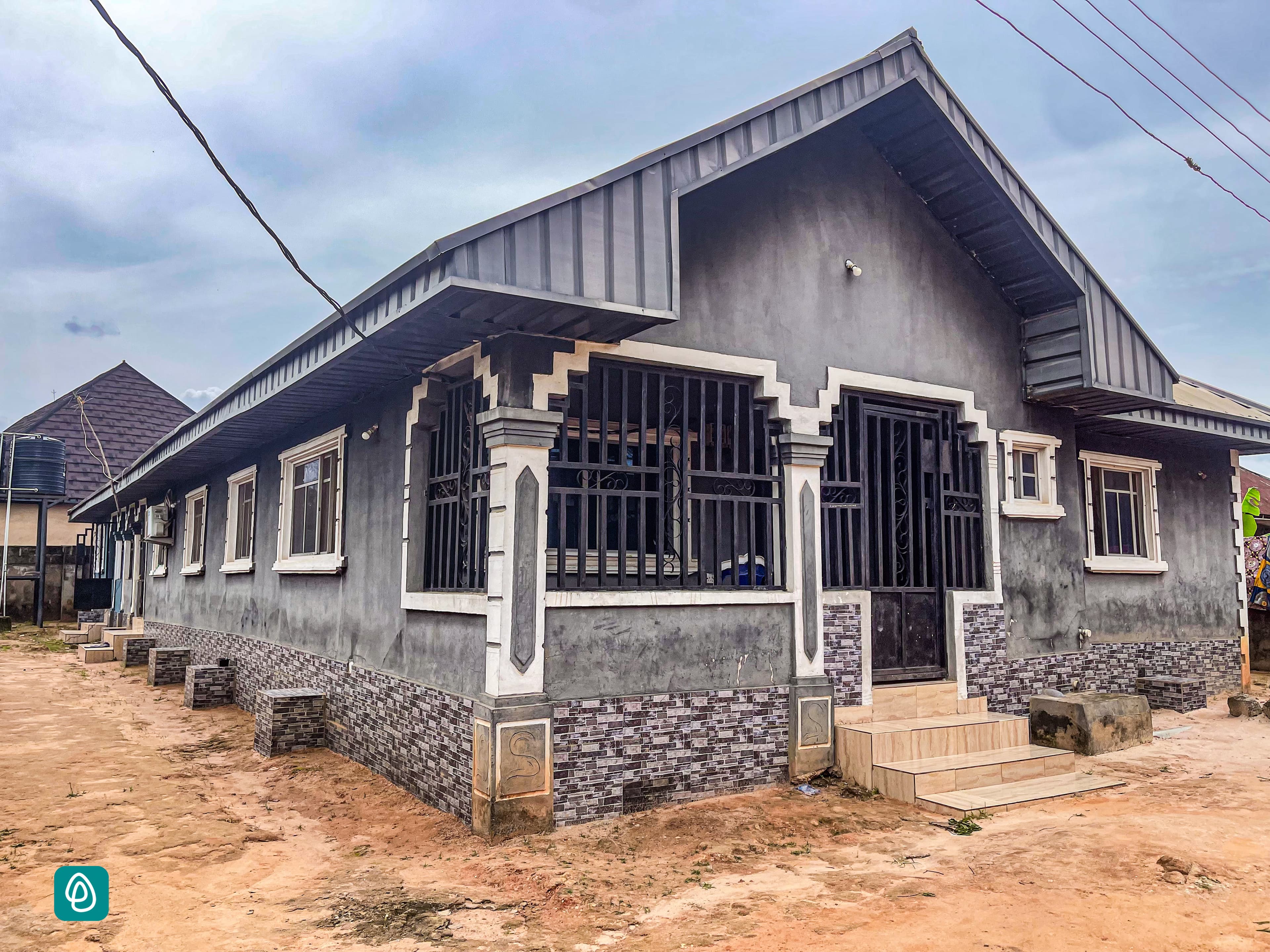 2 bed 2 Room & Parlour in Benin City, Edo